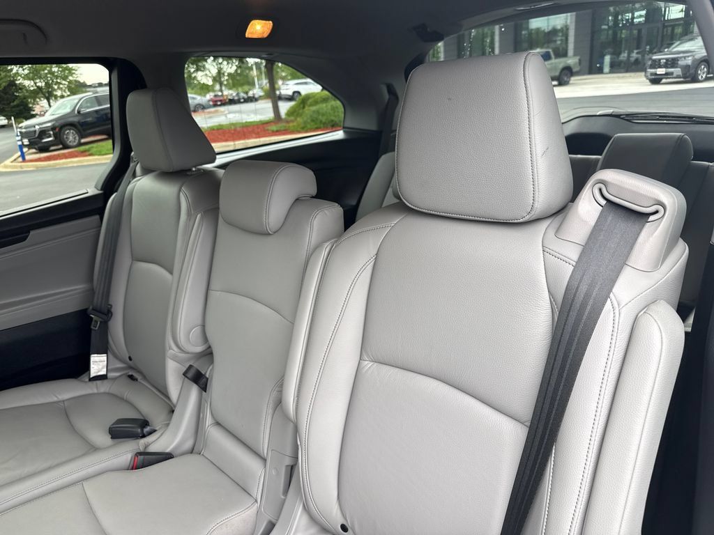 Certified 2024 Honda Odyssey EX-L image 20
