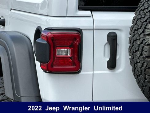 Used 2022 Jeep Wrangler Unlimited Sport AWD/4WD image 38