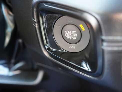 Certified 2025 Jeep Wrangler Unlimited Sahara w/ Safety Group image 31