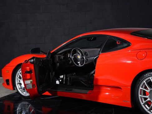 Used 2004 Ferrari 360 Challenge Stradale RWD image 15