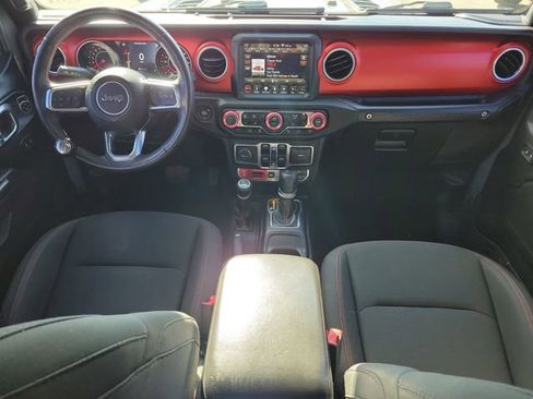 Used 2018 Jeep Wrangler Unlimited Rubicon w/ Dual Top Group AWD/4WD image 12