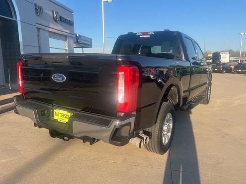Used 2024 Ford F250 XLT image 14