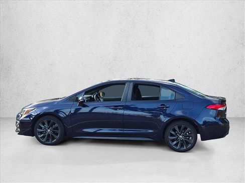 Used 2023 Toyota Corolla SE w/ SE Premium Package FWD image 8