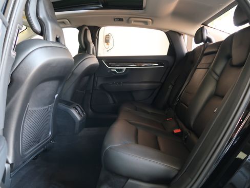 Used 2018 Volvo S90 T6 Momentum AWD/4WD image 32