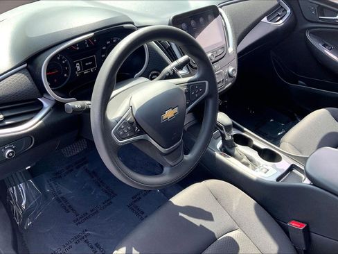 Used 2023 Chevrolet Malibu LS FWD image 16