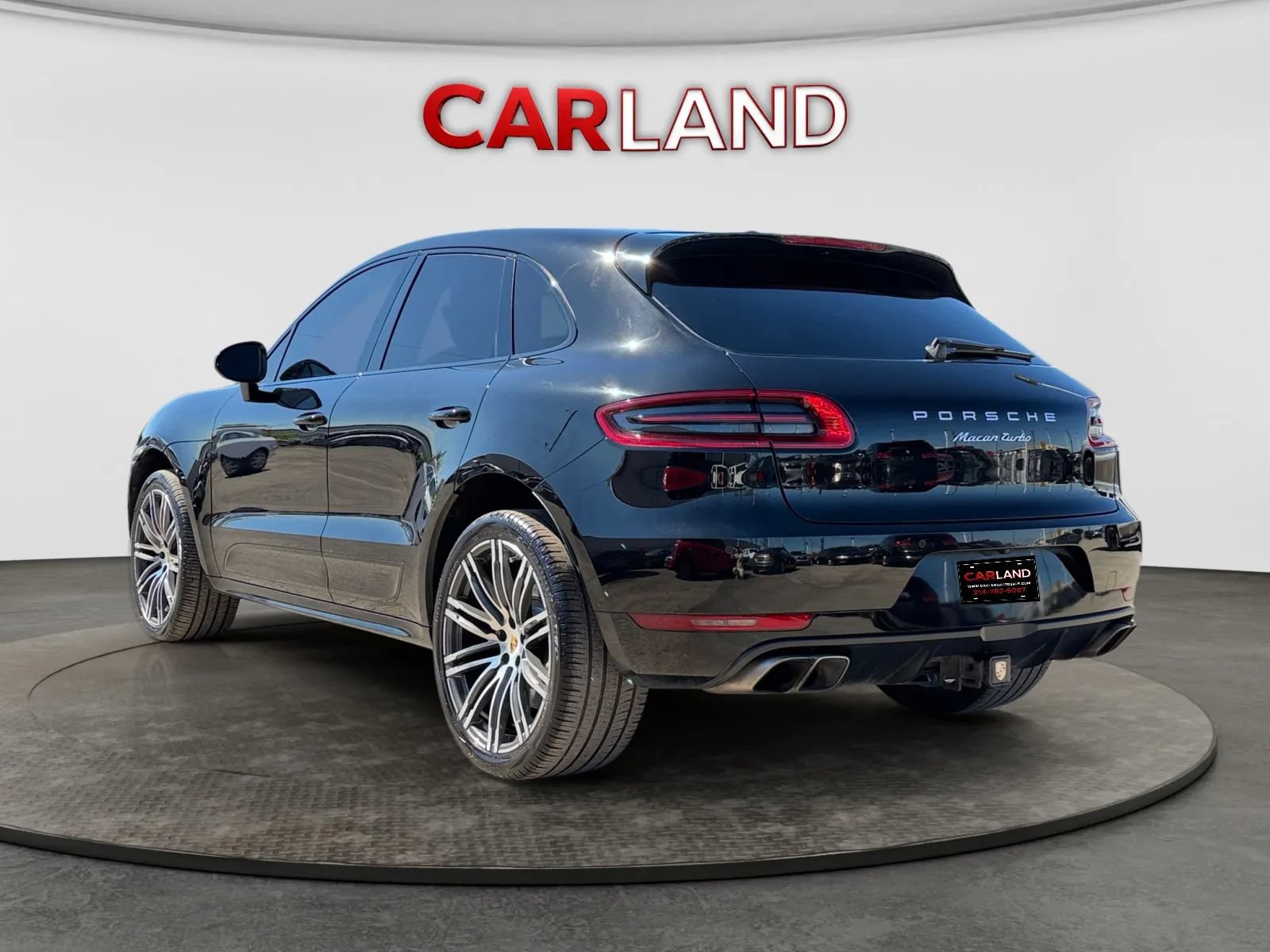 Used 2015 Porsche Macan Turbo AWD/4WD image 4