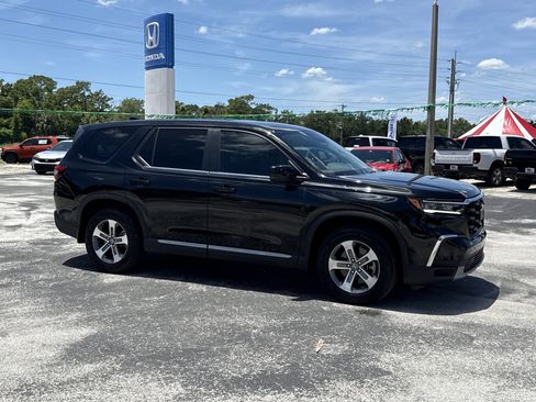 Certified 2023 Honda Pilot EX-L image 5