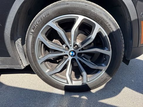 Used 2022 BMW X4 xDrive30i w/ Premium Package 2 image 3