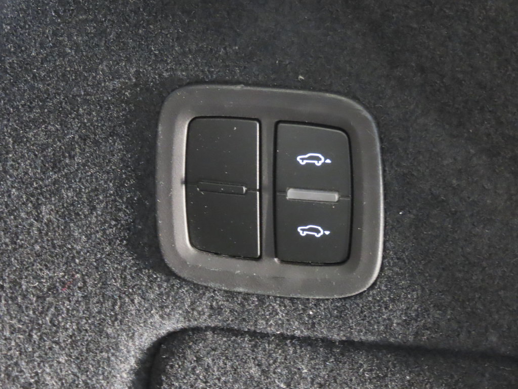 Used 2025 Porsche Cayenne S AWD/4WD image 49