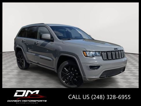 Used 2021 Jeep Grand Cherokee Laredo X AWD/4WD image 1