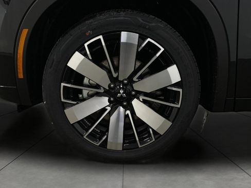 New 2026 Mitsubishi Outlander SEL AWD/4WD image 12