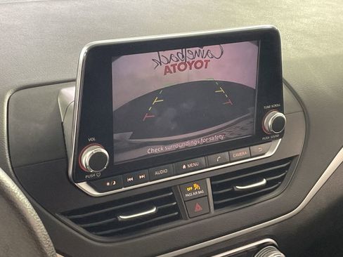 Used 2020 Nissan Altima 2.5 S FWD image 17