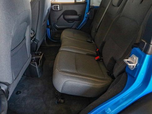 Used 2024 Jeep Wrangler Willys image 27