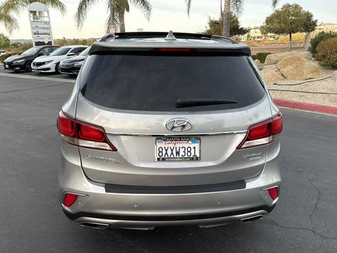 Used 2017 Hyundai Santa Fe Limited image 8