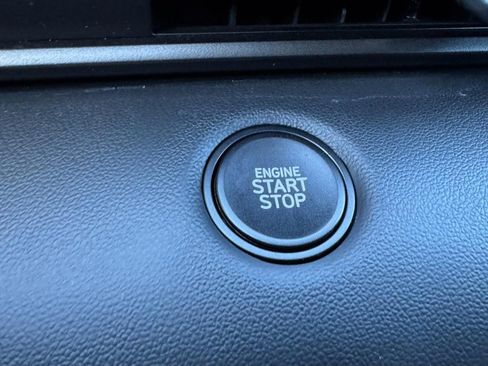 Certified 2025 Hyundai Elantra Sport image 21