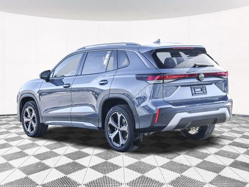 New 2026 Volkswagen Tiguan SE image 18