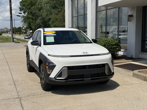 Used 2026 Hyundai Kona SEL Sport AWD/4WD image 16