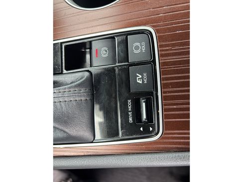 Used 2022 Toyota Sienna LE image 8