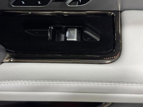 Used 2024 Land Rover Range Rover Sport SE image 22