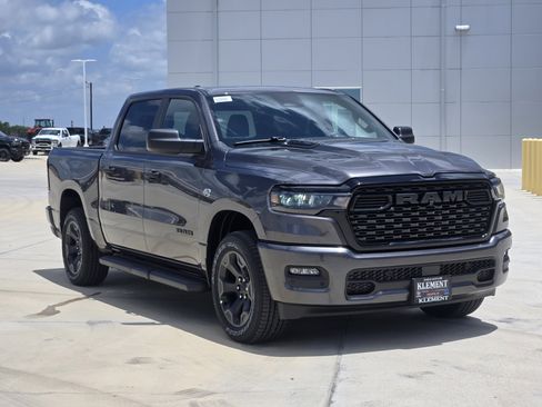 New 2026 RAM 1500 Express AWD/4WD image 3