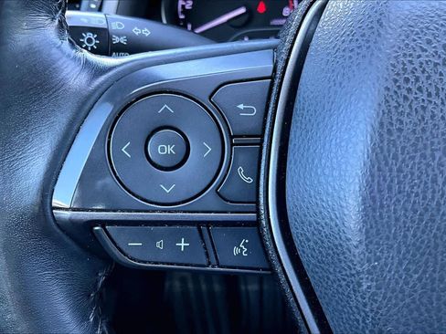 Used 2021 Toyota Camry SE image 20