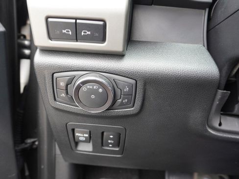 Used 2019 Ford F150 Lariat AWD/4WD image 22