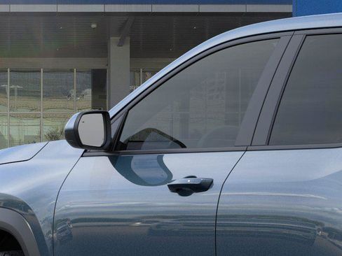 New 2026 Chevrolet Equinox LT FWD image 12