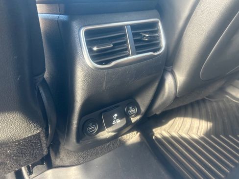 Used 2021 Hyundai Santa Fe Calligraphy AWD/4WD image 14
