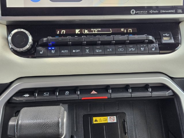 Used 2023 Toyota Sequoia Capstone AWD/4WD image 18