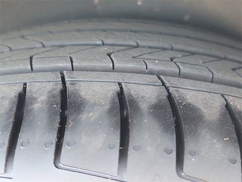 Used 2021 Jaguar F-TYPE Convertible image 23