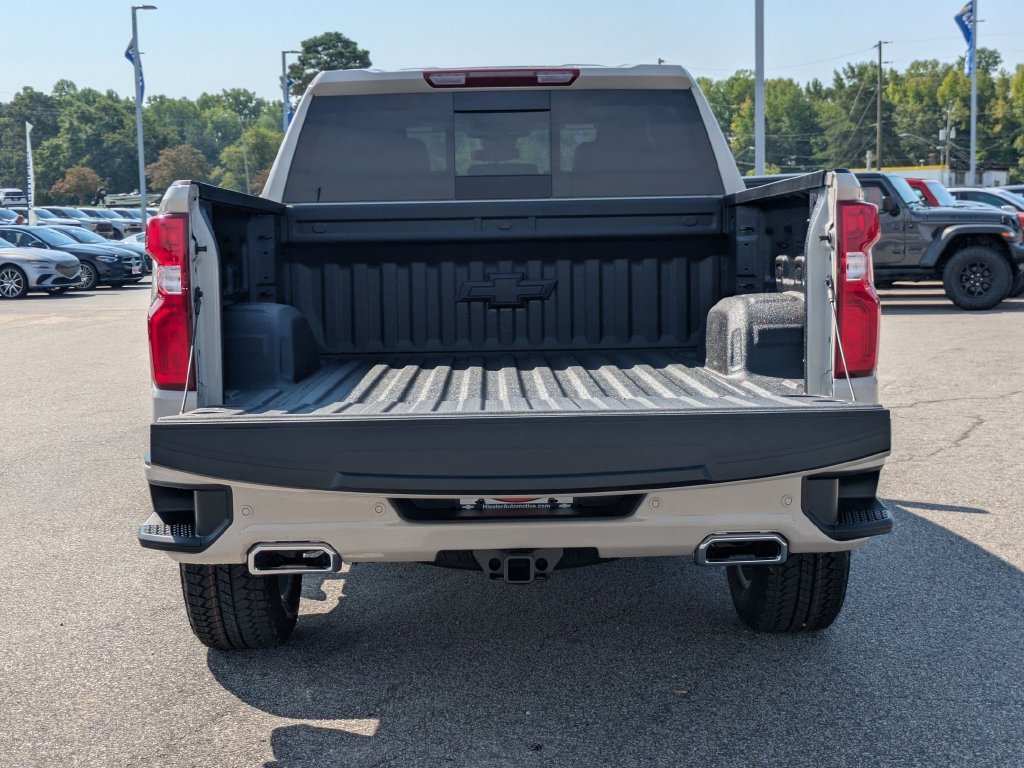 New 2026 Chevrolet Silverado 1500 RST w/ RST All Star Premium Package AWD/4WD image 32