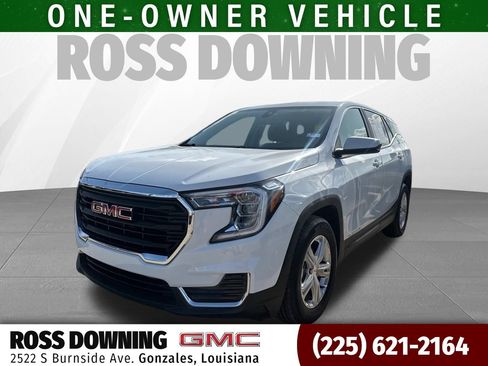 Used 2024 GMC Terrain SLE FWD image 1