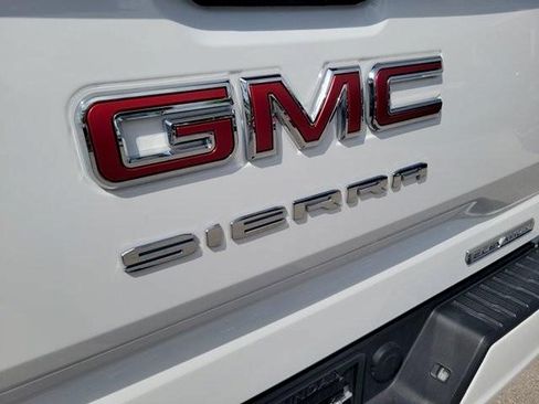 Used 2024 GMC Sierra 1500 Elevation AWD/4WD image 9