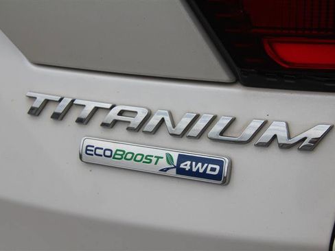 Used 2019 Ford Escape Titanium AWD/4WD image 12
