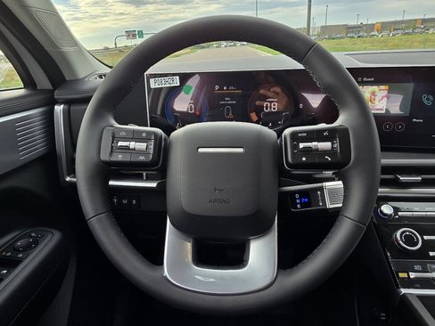 New 2025 Hyundai Santa Fe SE image 27