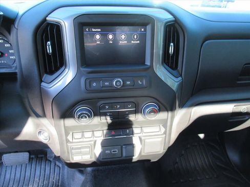 Used 2026 Chevrolet Silverado 1500 W/T w/ WT Value Package image 21