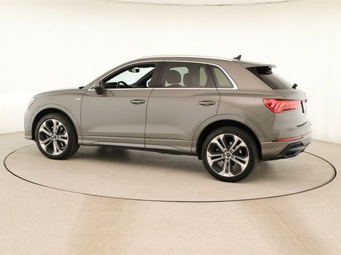 Used 2020 Audi Q3 2.0T Premium Plus w/ Premium Plus Package image 3
