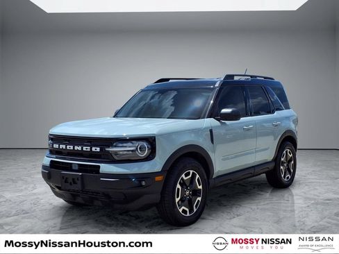 Used 2021 Ford Bronco Sport Outer Banks w/ Outer Banks Package (96D) AWD/4WD image 4