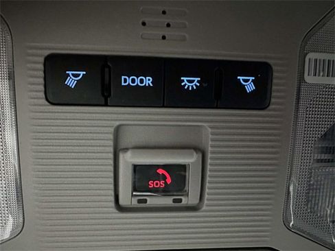 Used 2022 Toyota RAV4 XLE image 29