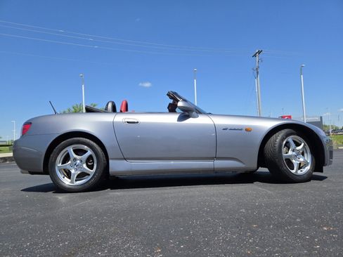 Used 2000 Honda S2000 image 17