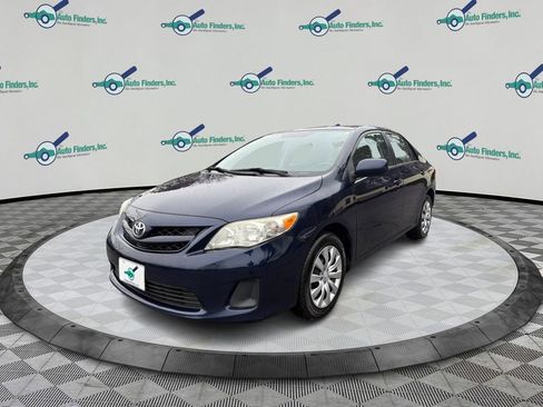 Used 2012 Toyota Corolla LE image 2