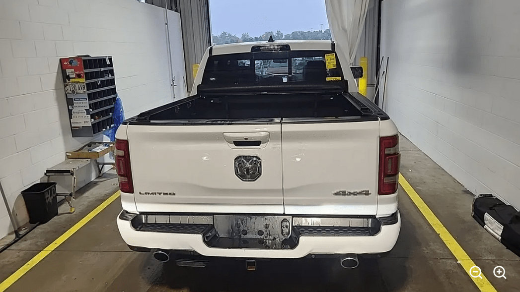 Used 2024 RAM 1500 Limited AWD/4WD image 3