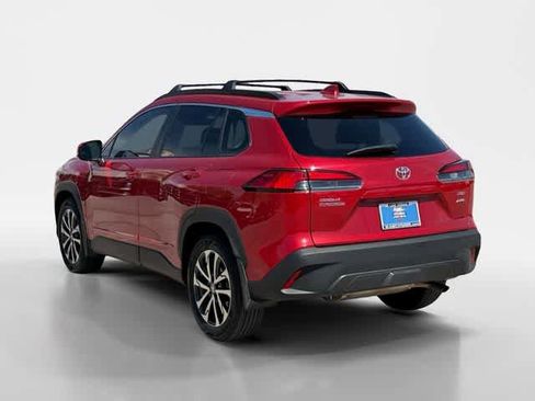 Used 2023 Toyota Corolla Cross XLE w/ Convenience Package image 3