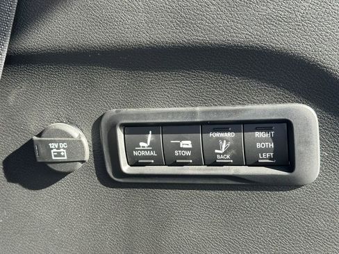New 2026 Chrysler Pacifica Pinnacle AWD/4WD image 10