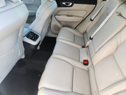 New 2026 Volvo XC60 B5 Ultra w/ Climate Package PRO image 19