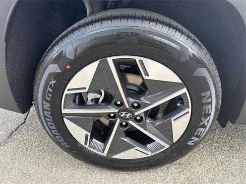 New 2025 Hyundai Tucson SEL image 17