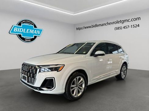 Used 2025 Audi Q7 Premium Plus image 3