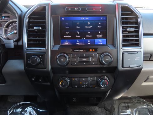 Used 2021 Ford F350 XLT w/ XLT Value Package image 24