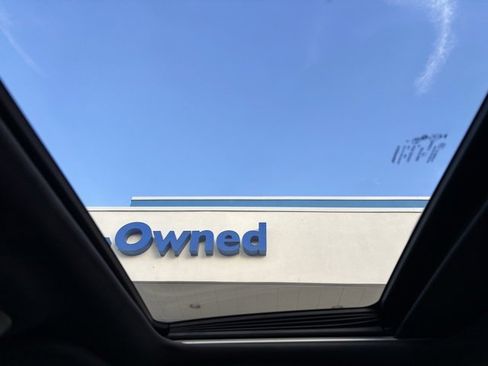 Used 2021 Jeep Grand Cherokee Laredo X image 24