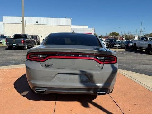 Used 2018 Dodge Charger SXT Plus w/ Driver Confidence Group image 7